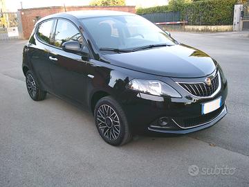 Lancia Ypsilon 1.0 FireFly 5 porte S&S Hybrid Gold