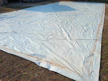 Telo in plastica per coperture da esterno.