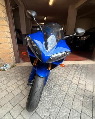 Yamaha R1