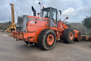 Pala gommata Hitachi 210