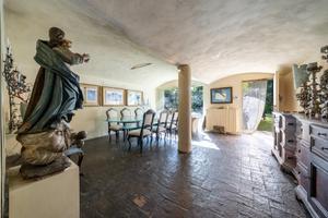VILLA SINGOLA A BAGNOLO IN PIANO