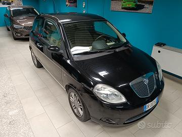 Lancia Ypsilon 1.2 Oro Plus