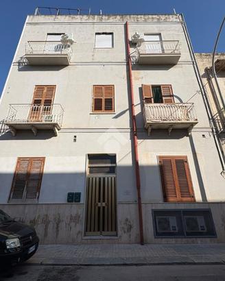 4 LOCALI A TRAPANI