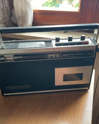 Radio Sanyo Model MR-4112F