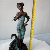 Statua in bronzo Leda con cigno 34 x 15