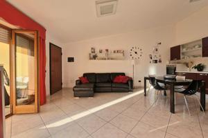 Trivano con ampia veranda