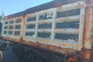 Ribaltabile trilaterale usato Andreoli