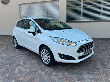 Ford Fiesta 1.2 82CV 5 porte Black & White Edition