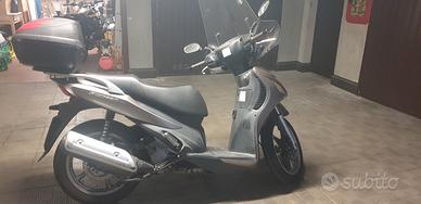 Suzuki UX Sixteen 125 - 2010