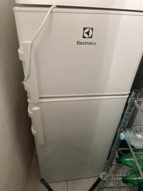 Frigorifero medio-piccolo 55x50 h121