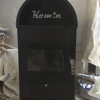 Stufa a legna kamin
