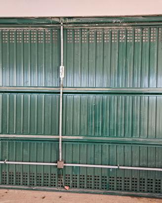 Porta garage. Basculante.