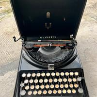 Macchina da scrivere Olivetti ICO