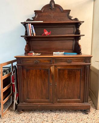 Credenza in legno con alzata