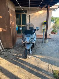 Scooter Piaggio XEvo 2010 400cc