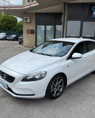 Volvo V40 D2 Ocean Race -1.6 Diesel