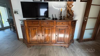 Credenza in legno massello tinto noce