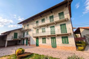 BORGOMANERO - SOLUZIONE CON DUE UNITA' ABITATIVE