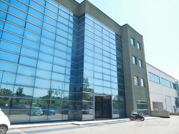 Spazio commerciale di 288 mq. per attività varie