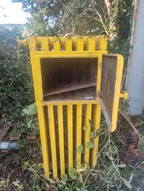 Radiatore - scaldavivande vintage in Ghisa.