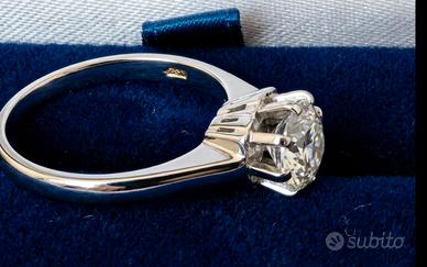 Anello di fidanzamento/matrimono in oro bianco con