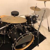 Batteria drum sound equalized