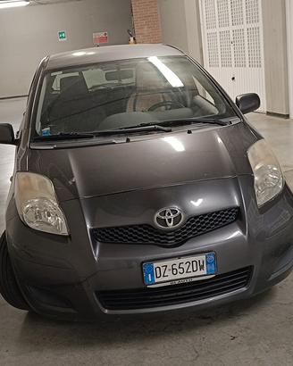 Toyota Yaris 1300 101cv
