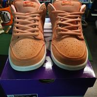 Nike sb dunk low pro pink pig jordan