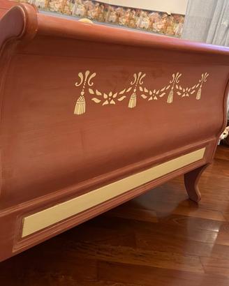 Elegante Set Camera da Letto in Legno