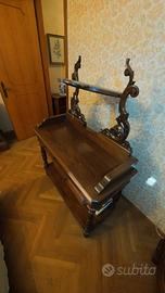 Consolle vintage con specchio, stile classico