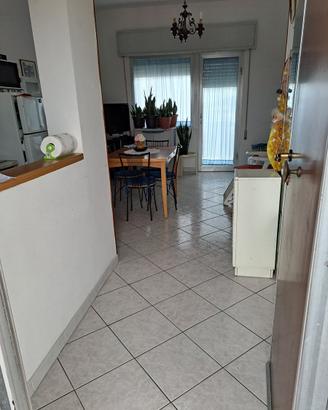 APPARTAMENTO FRONTE MARE con balcone