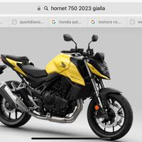 Honda Hornet 750 Lug. 2023 con soli 1800 km