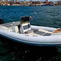 Gommone spazioso con Mercury Pro 40/70 2023