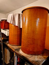 Attrezzature per fare il vino e conservarlo