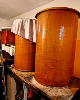 Attrezzature per fare il vino e conservarlo