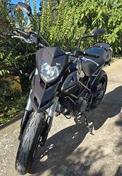 Ducati Hypermotard 796