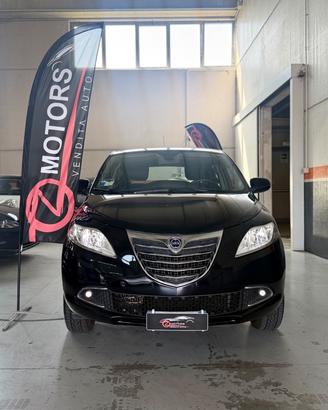 Lancia Ypsilon 0.9 TwinAir 85 CV 5 porte Metano Ec