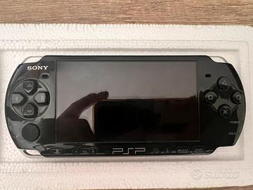 PSP 3000 + LCD + Custodia e caricatore