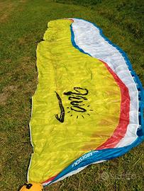  parapendio completo di selletta  ed emergenza