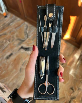 Kit Manicure Nero