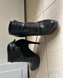 Stivaletto nero