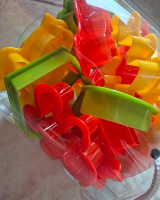 Set NUOVO di 25 formine taglia biscotti, stampini 