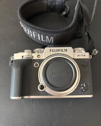 Fujifilm XT-4 - solo corpo macchina