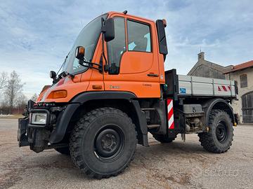 UNIMOG U300 -BM405 -KOMUNAL