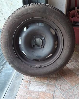Cerchi+ gomme  invernali mozzo Citroen Peugeot