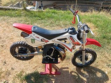 Mini cross