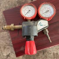 Riduttore pressione acetilene