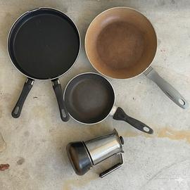 Set Cucina Usato - 4 Padelle e 1 caffettiera