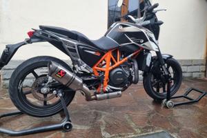 KTM 690 Duke - 2012