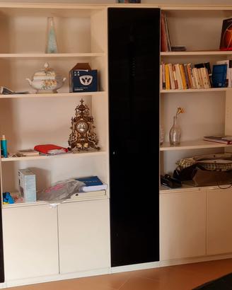 Libreria 230x330 già smontata.